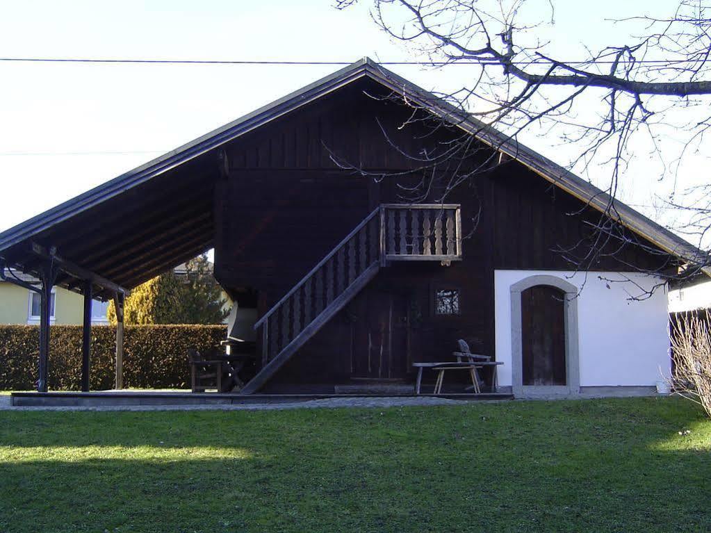特洛卡斯腾新霍芬度假屋 Neuhofen im Innkreis 外观 照片